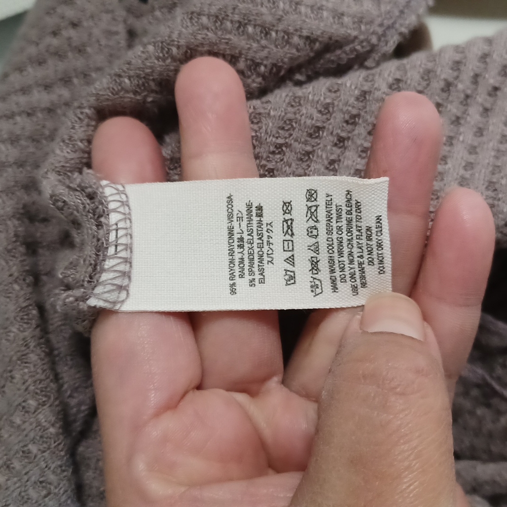 We the free, free People turtle long sleeve - Picture 8 of 8